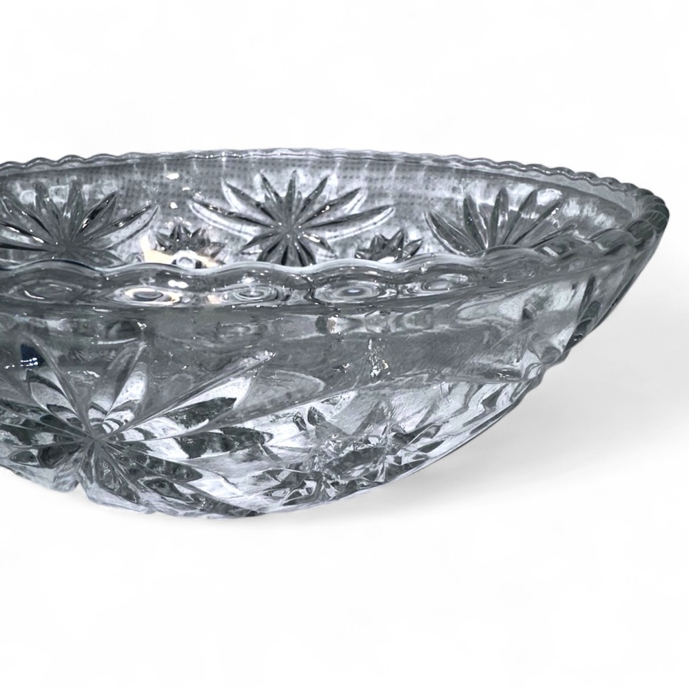 Vintage Anchor Hocking Clear Glass Bowl – Starburst & Daisy Pattern – 10.5” Wide - Picture 5 of 8